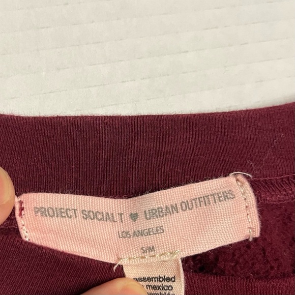 Urban Outfitters Acid Rock Woman’s Burgundy Crewneck Sweater Size S/M - Picture 7 of 13